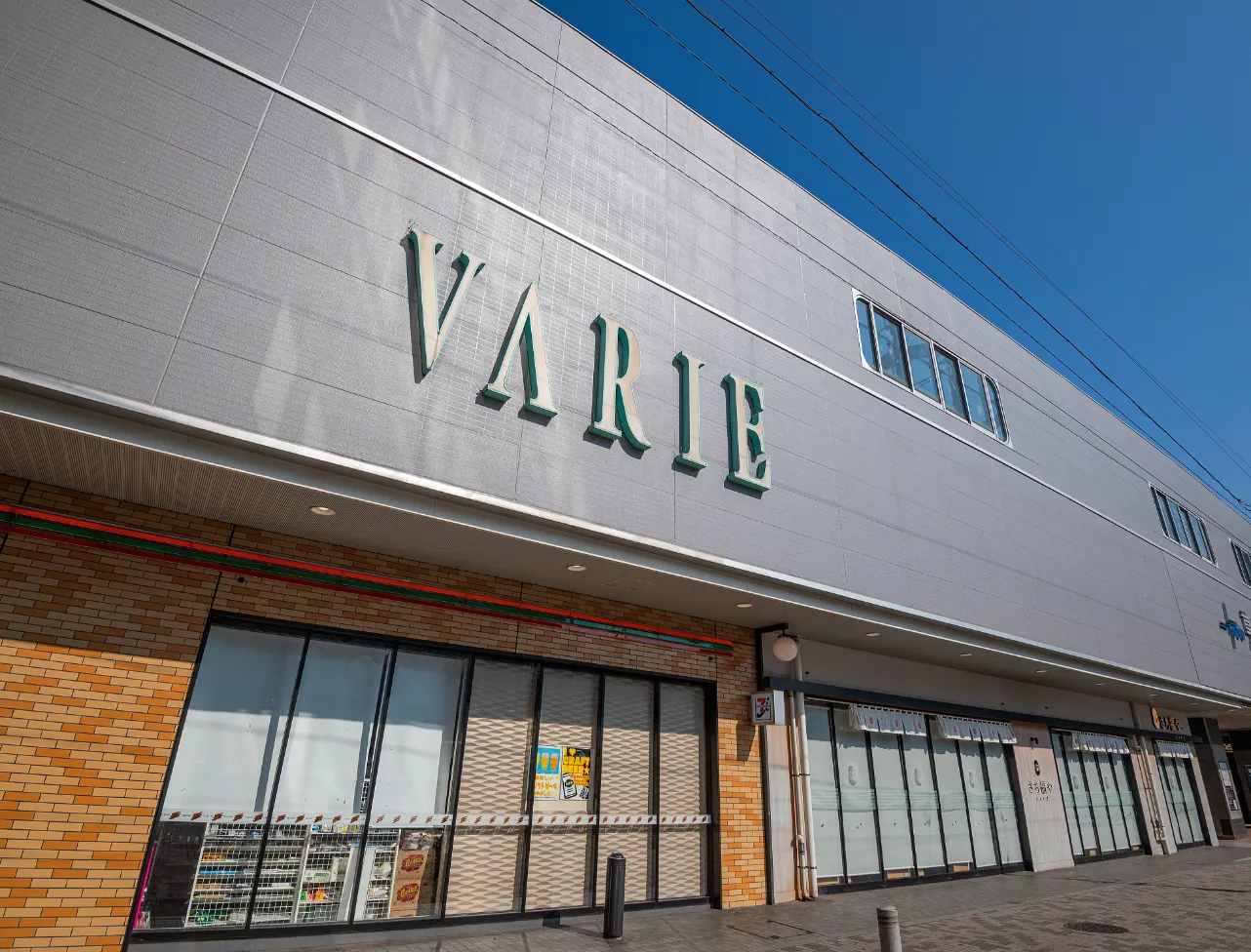 草加VARIE（徒歩1分／約60m）