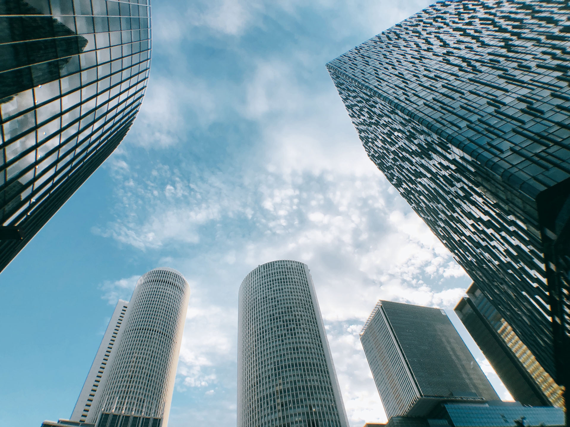 不動産クラウドファンディング事業